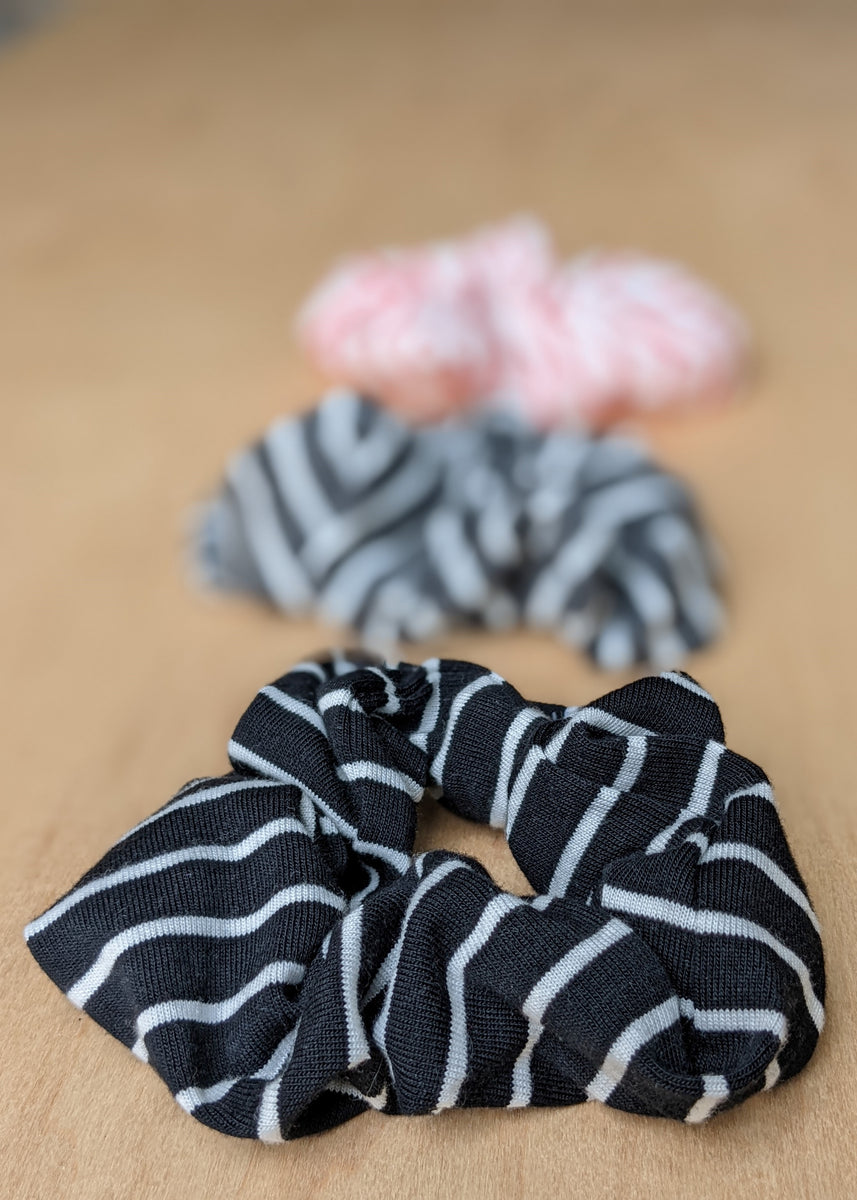 SlavaJewelryStore Striped Hair Scrunchie