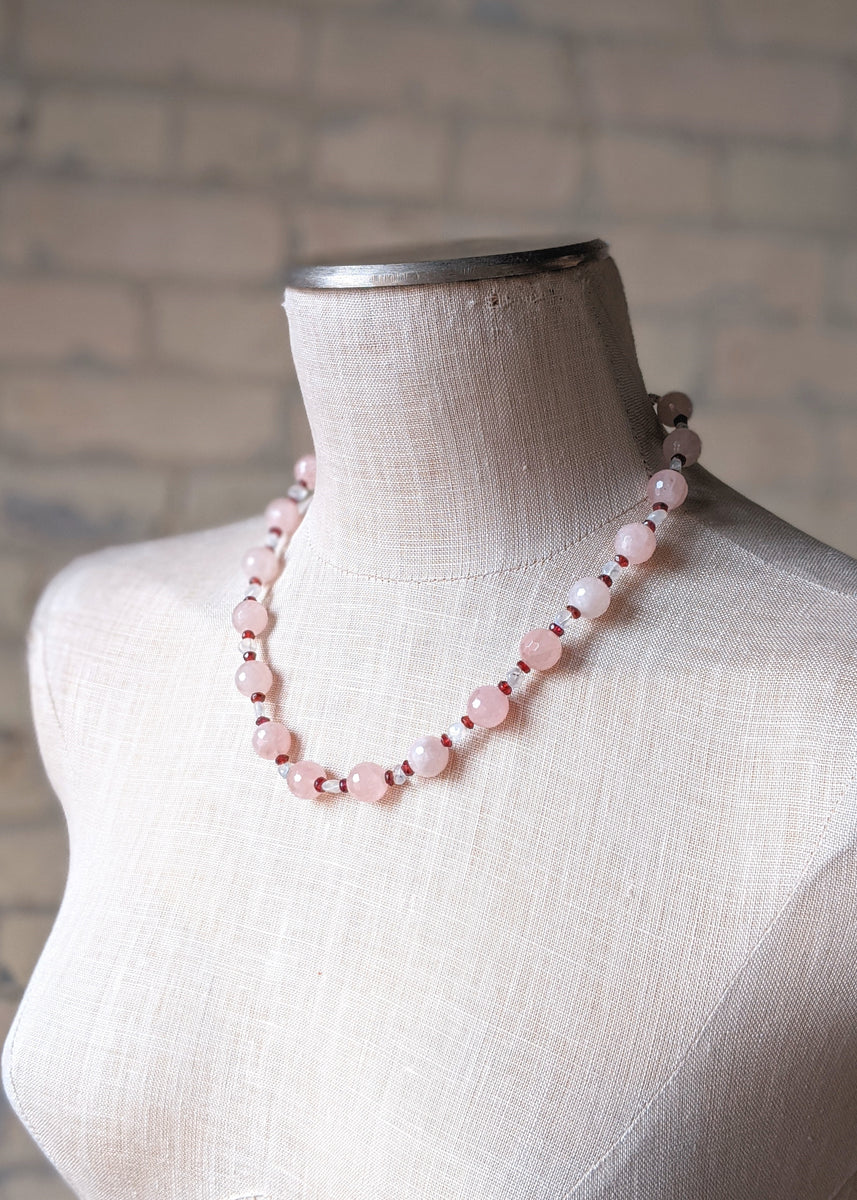 Chunky rose discount quartz necklace