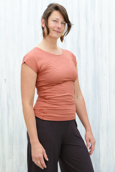 Carnelian Simple Top