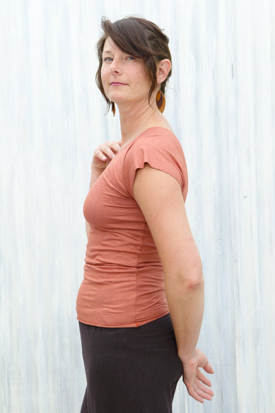Carnelian Simple Top